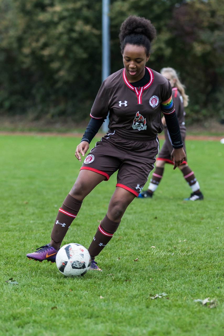 Bild 102 - C-Juniorinnen Halstenbek-Rellingen - St.Pauli : Ergebnis: 0:5